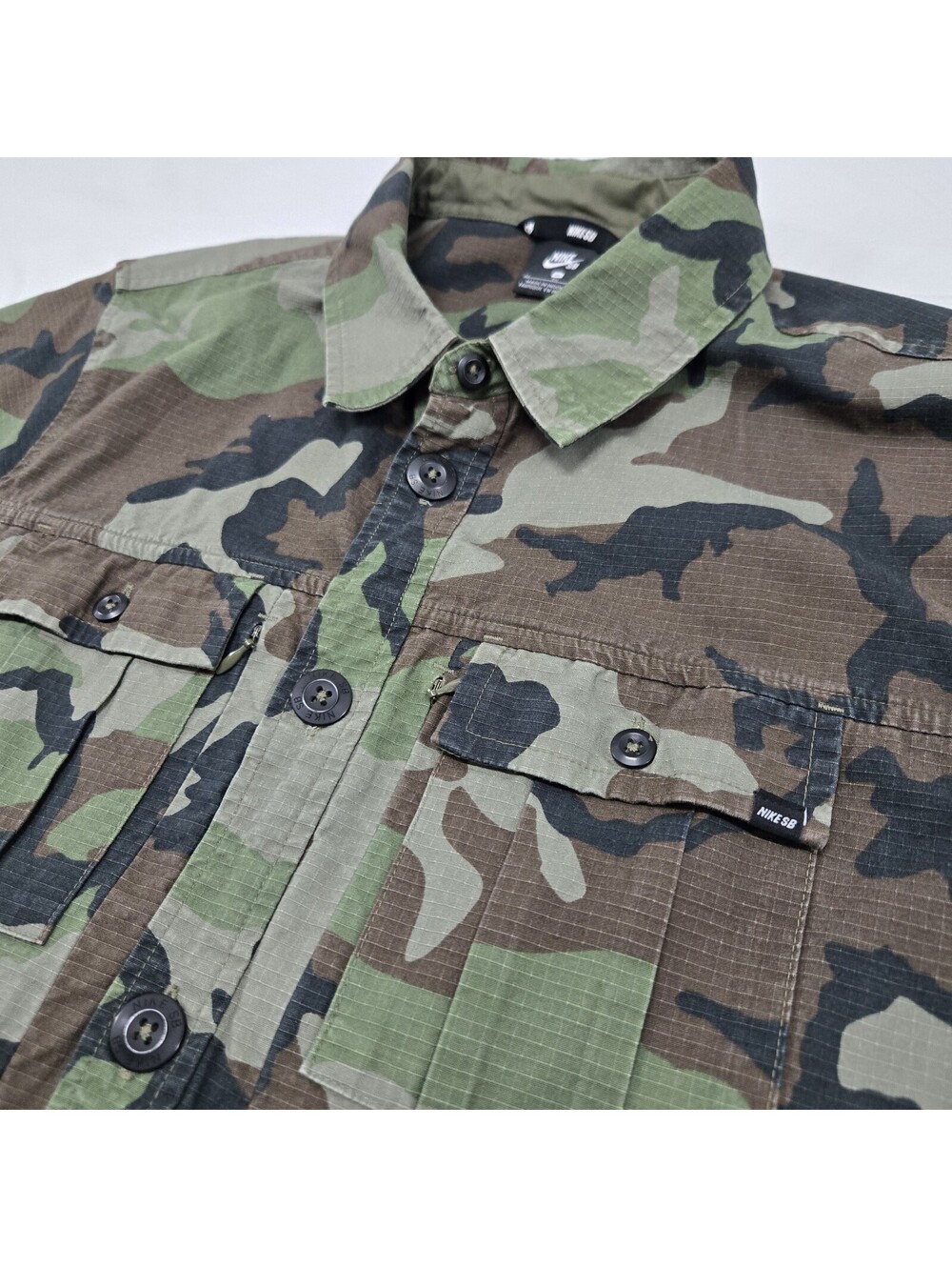 EUC Sz XL Nike SB Dunk Flex Holgate Camo Jacket Button Up Brown Green 941617-222